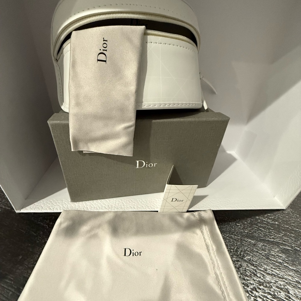 Dior Elegant White Leather Handbag